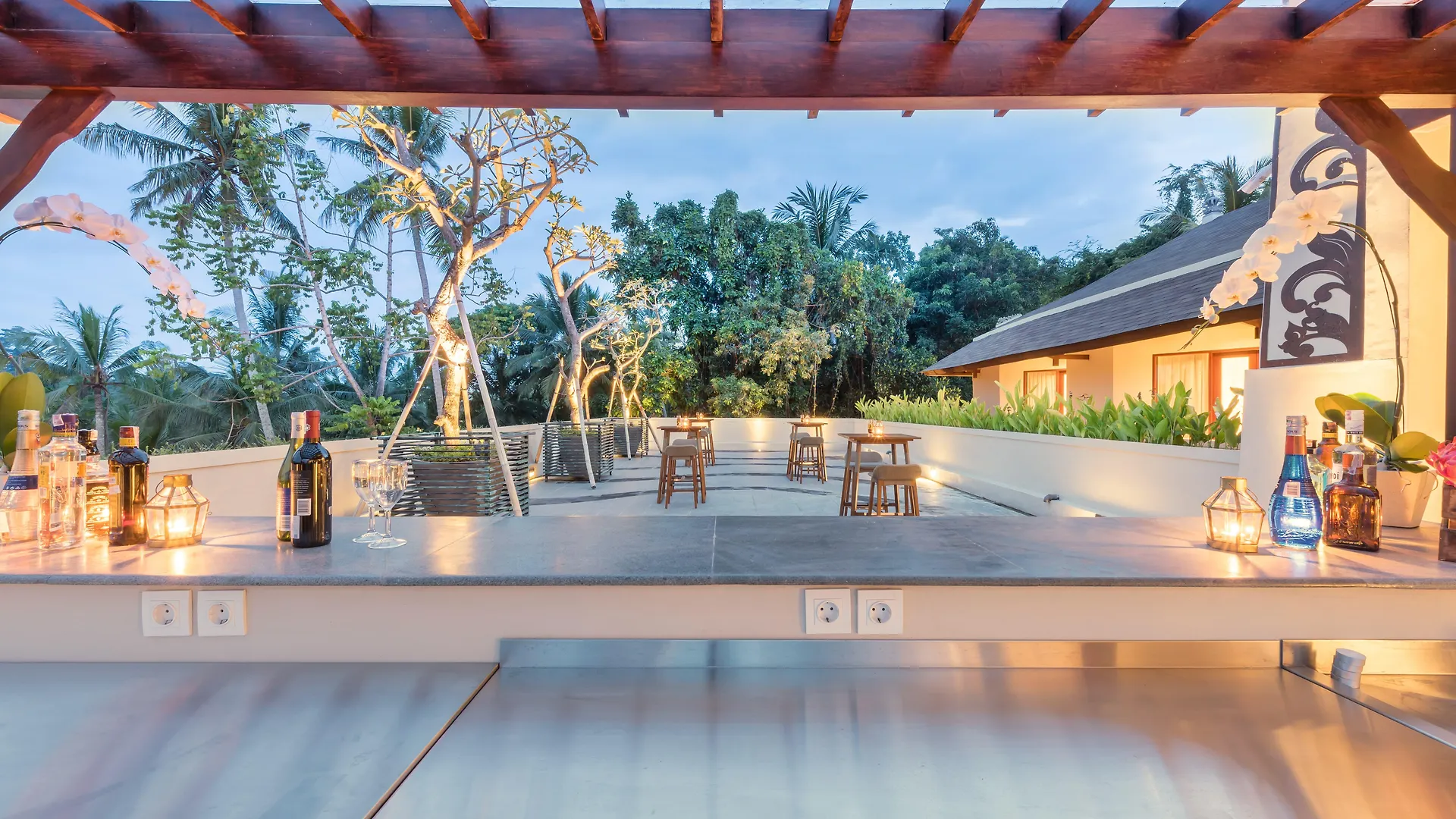 Tanadewa Resort Ubud Bali By Cross Collection 5*,  Endonezya
